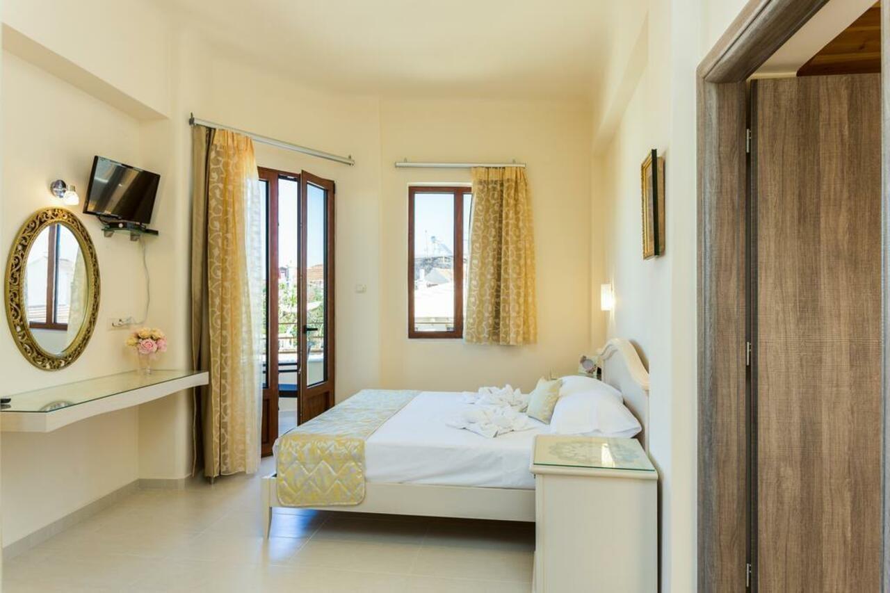 Polyxenia Suites Rethymnon Exterior foto