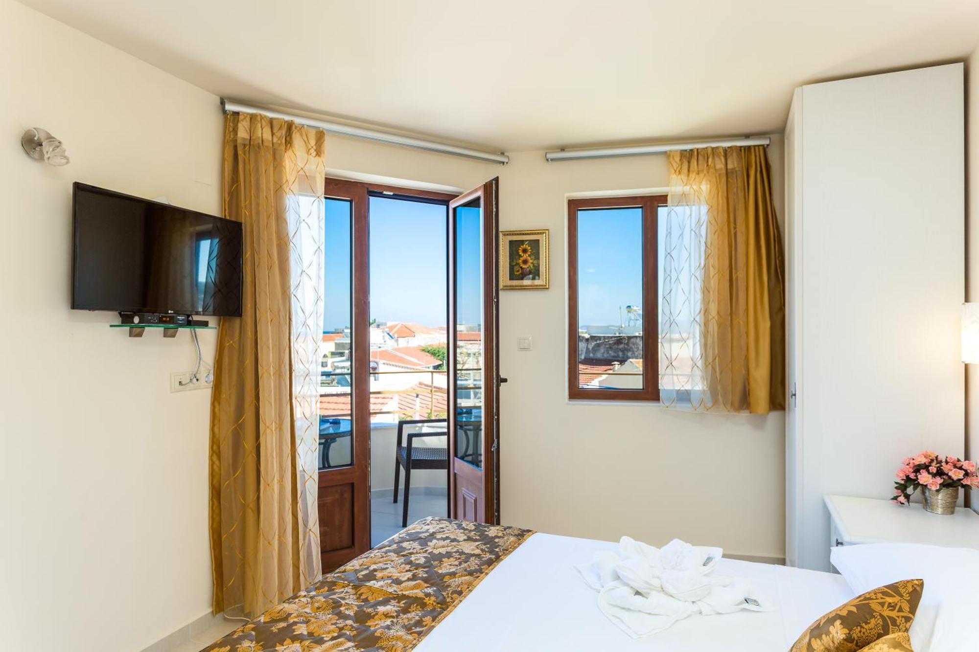 Polyxenia Suites Rethymnon Exterior foto